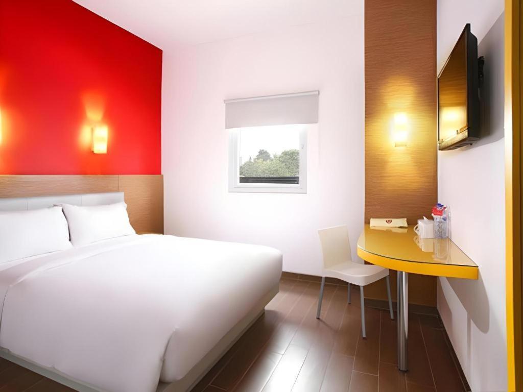 Amaris Hotel La Codefin Kemang Yakarta Exterior foto