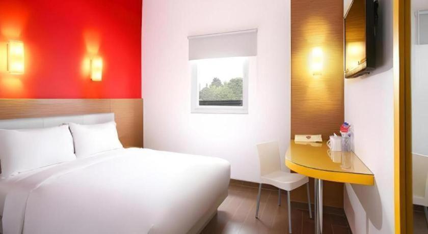 Amaris Hotel La Codefin Kemang Yakarta Exterior foto